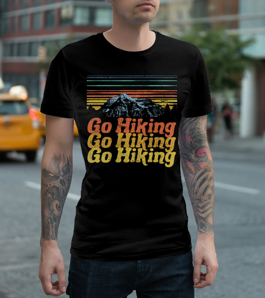 Go Hiking Style Distressed Mountain Retro Stripes T-Shirt