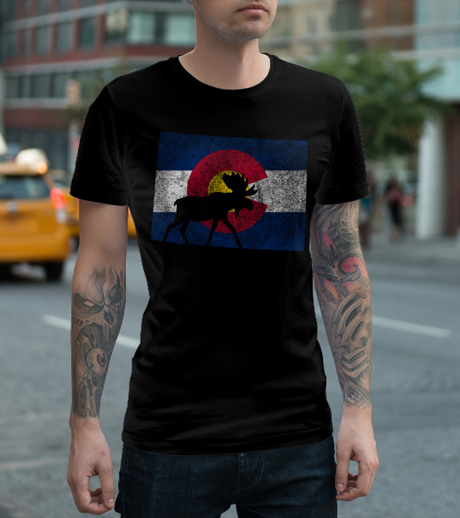 Moose Colorado Flag Hiking Adventure T-Shirt