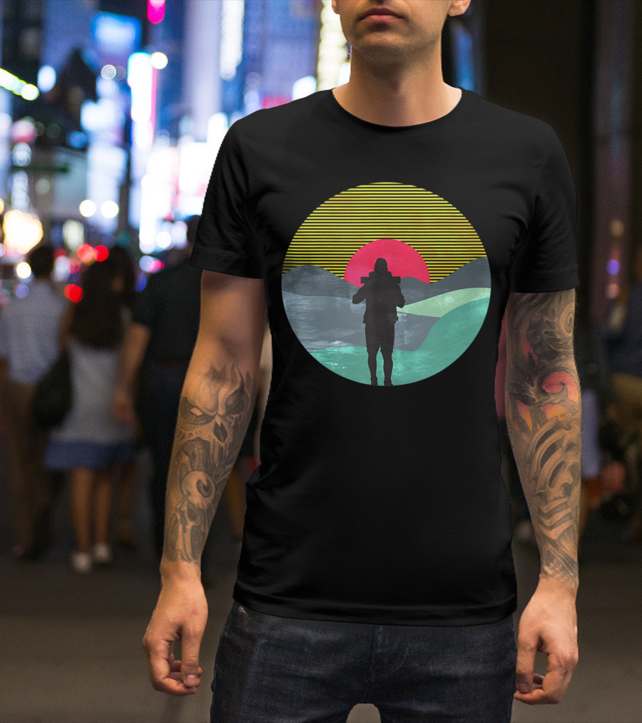 Vintage Hiking Mountains Wildlife Silhouette Adventure Sunset T-Shirt