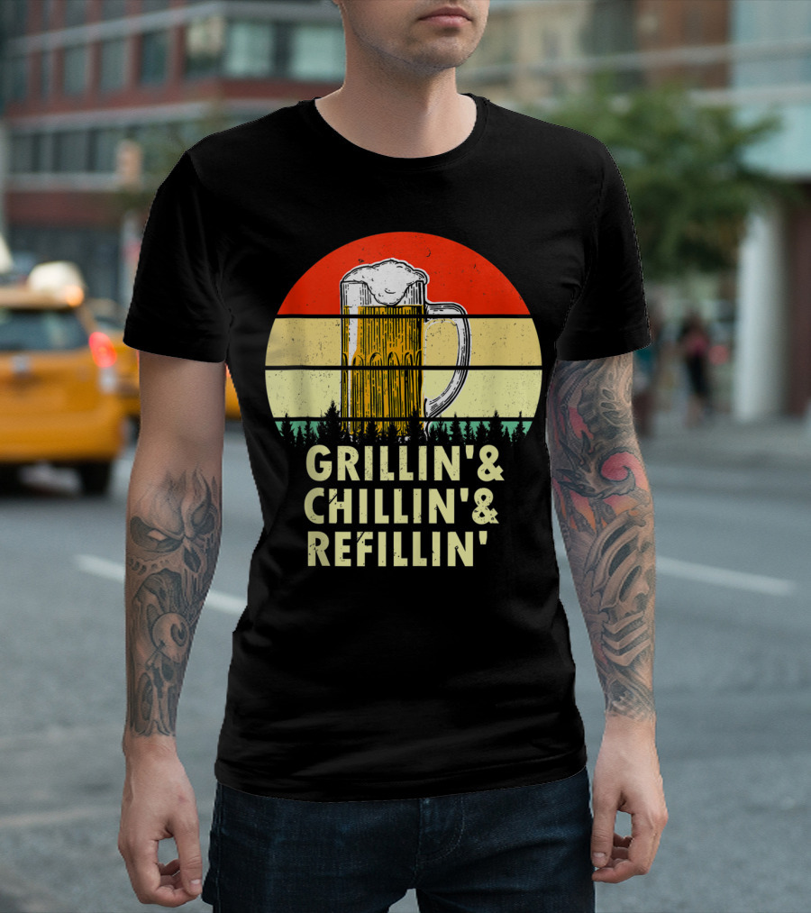 Grillin' Chillin' Refillin' Beer Mug Vintage Sunset T-Shirt