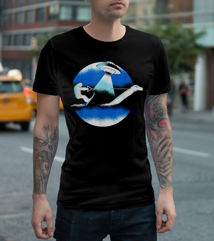 UFO Hunter I Want To Believe Vintage Wakeboarding Alien T-Shirt
