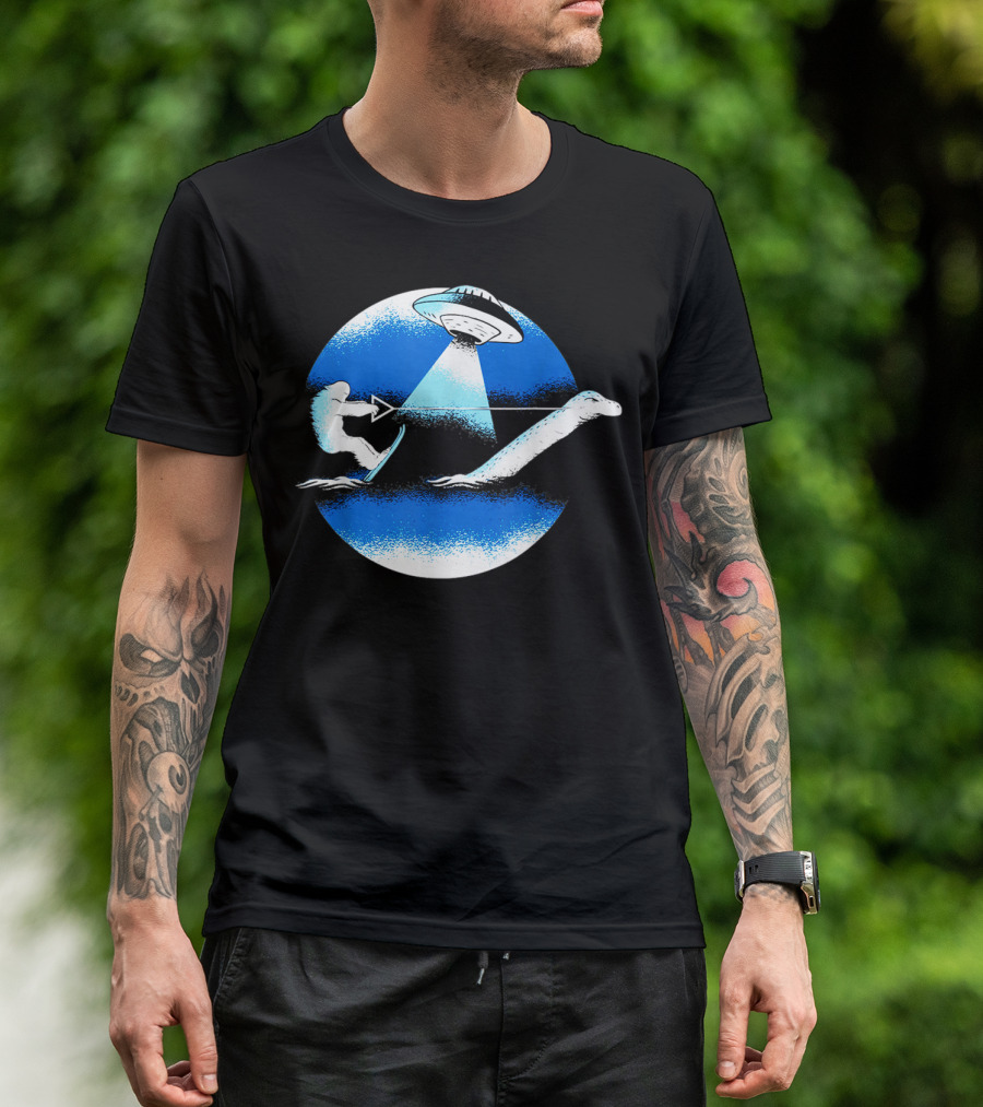 UFO Hunter I Want To Believe Vintage Wakeboarding Alien T-Shirt