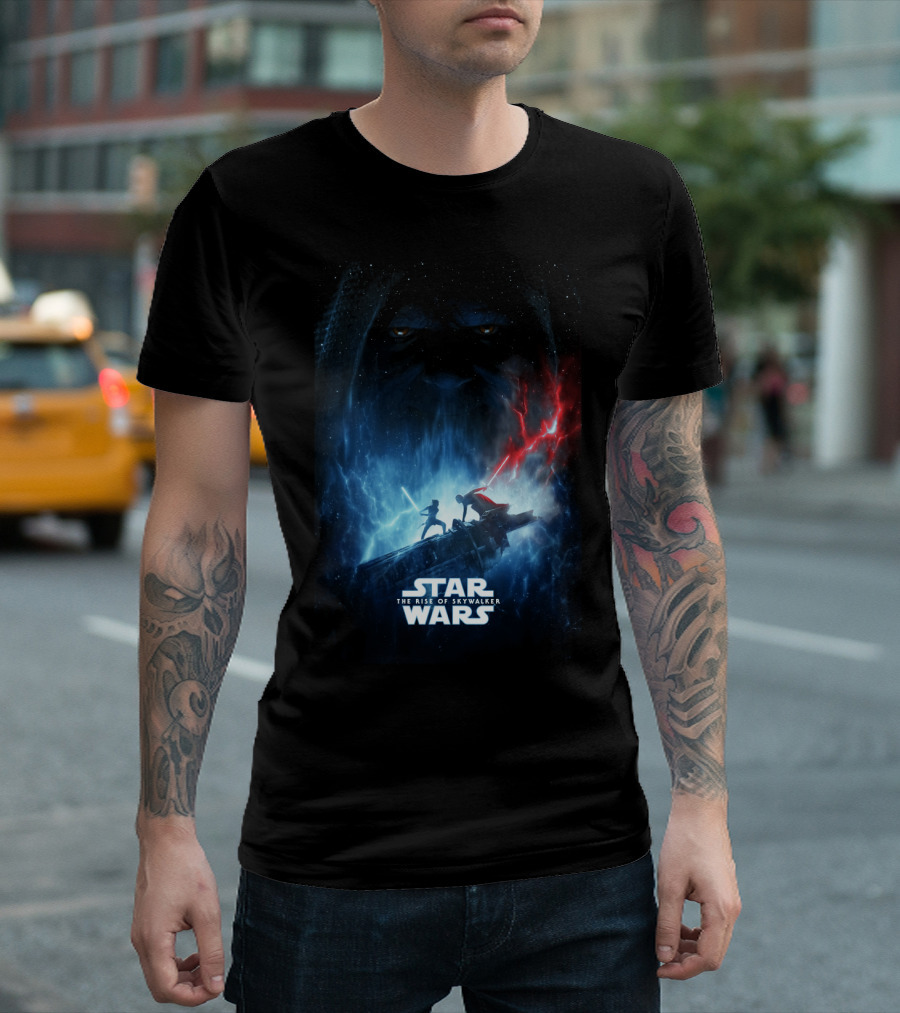 Star Wars The Rise of Skywalker Epic Duel with Red and Blue Lightsabers T-Shirt