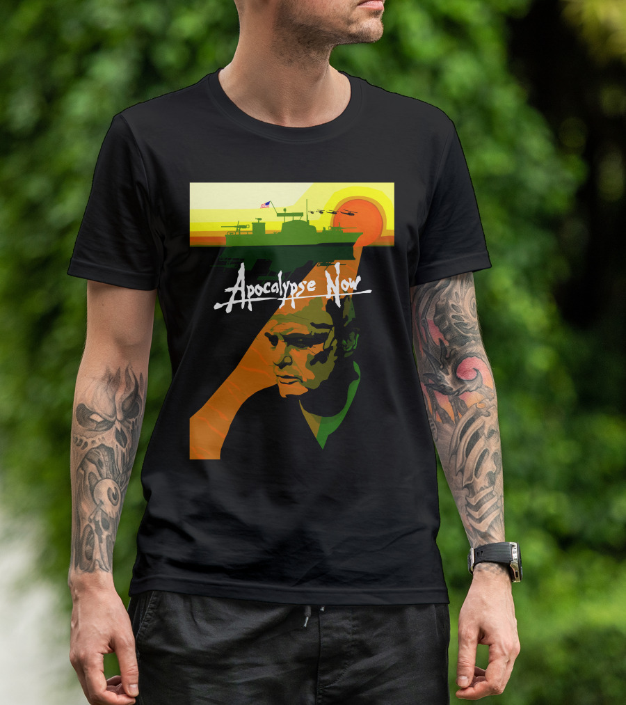 Apocalypse Now Vintage Movie Poster Art With Helicopters And Sun Background T-Shirt