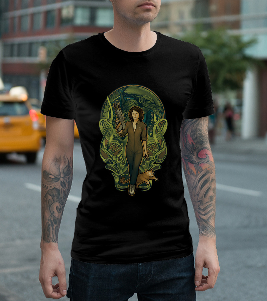 Ripley And Jonesy Xenomorph Encounter T-Shirt