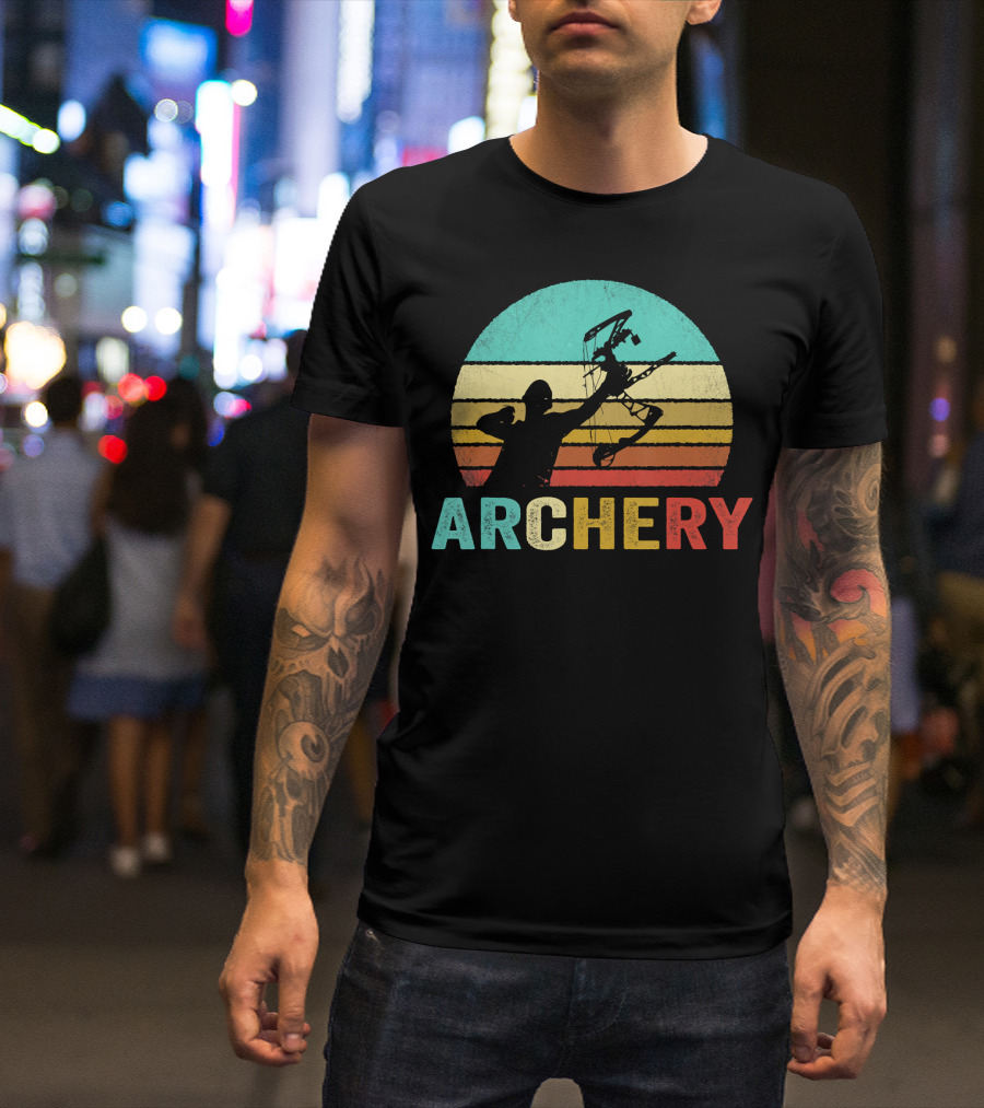 Vintage Archery Sunset Silhouette Bow And Arrow Retro Stripes T-Shirt
