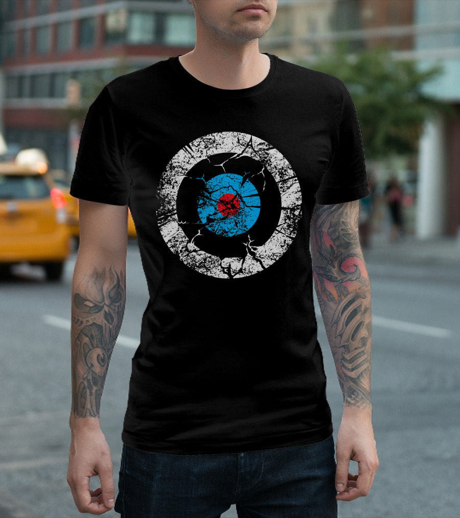 Cracked Archery Target With Blue And Red Bullseye For Funny Archer Athl T-Shirt
