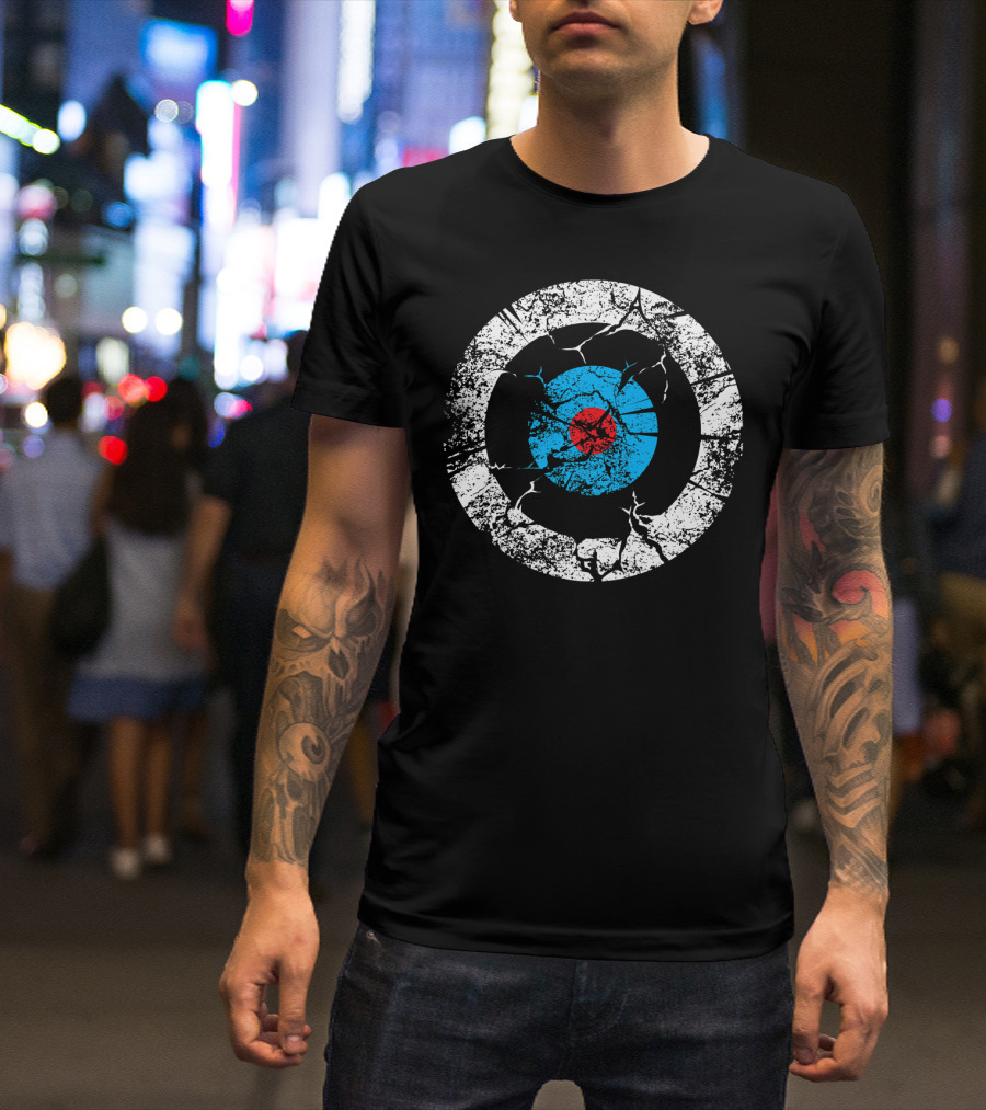 Cracked Archery Target With Blue And Red Bullseye For Funny Archer Athl T-Shirt