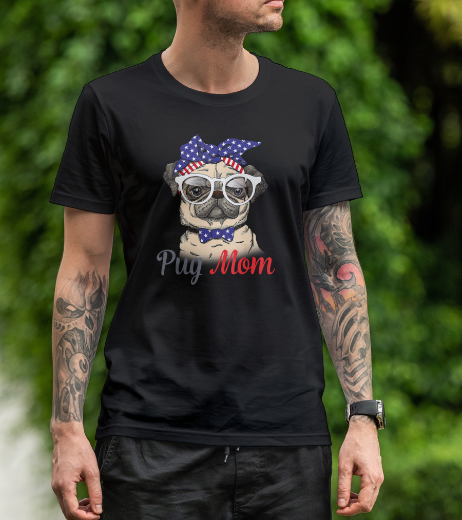 Pug Mom America Funny For 4th Of July With Glasses And Stars Bow Tie T-Shirt