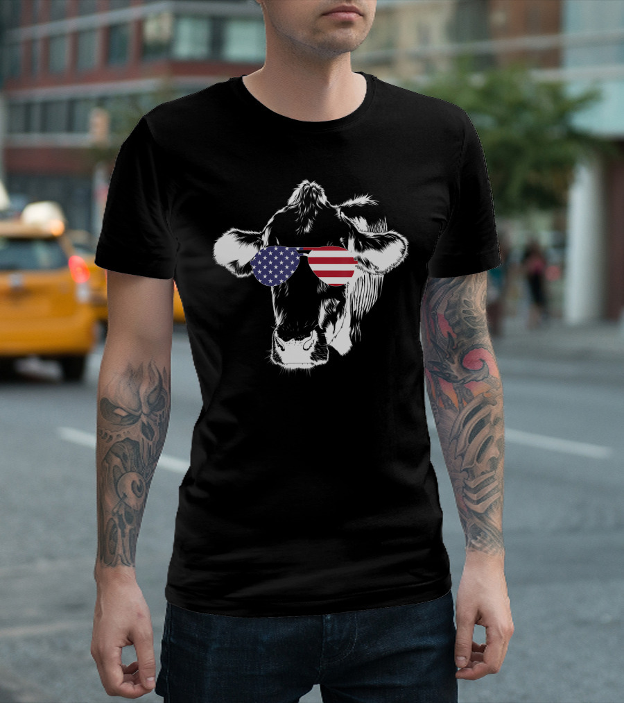 4th of July Vintage Patriotic Cow Wearing American Flag Sunglasses T-Shirt