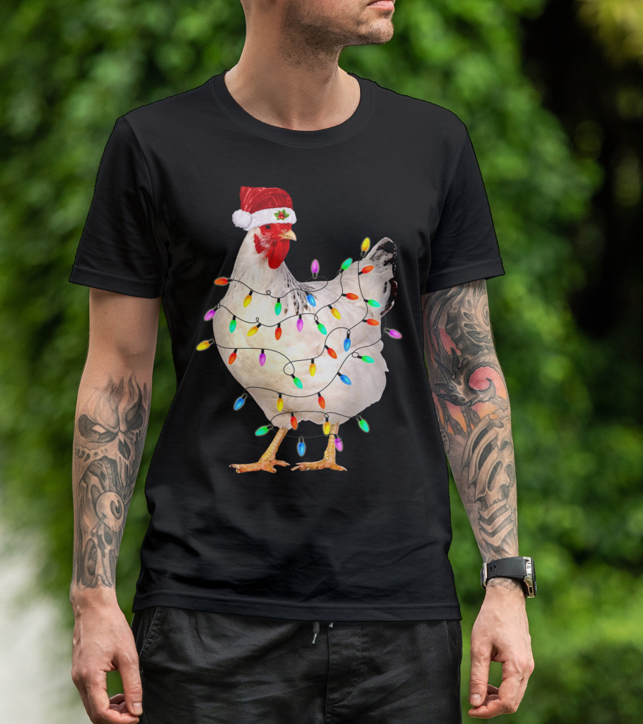 CHICKEN LIGHT CHRISTMAS SANTA HAT STRING LIGHTS T-Shirt