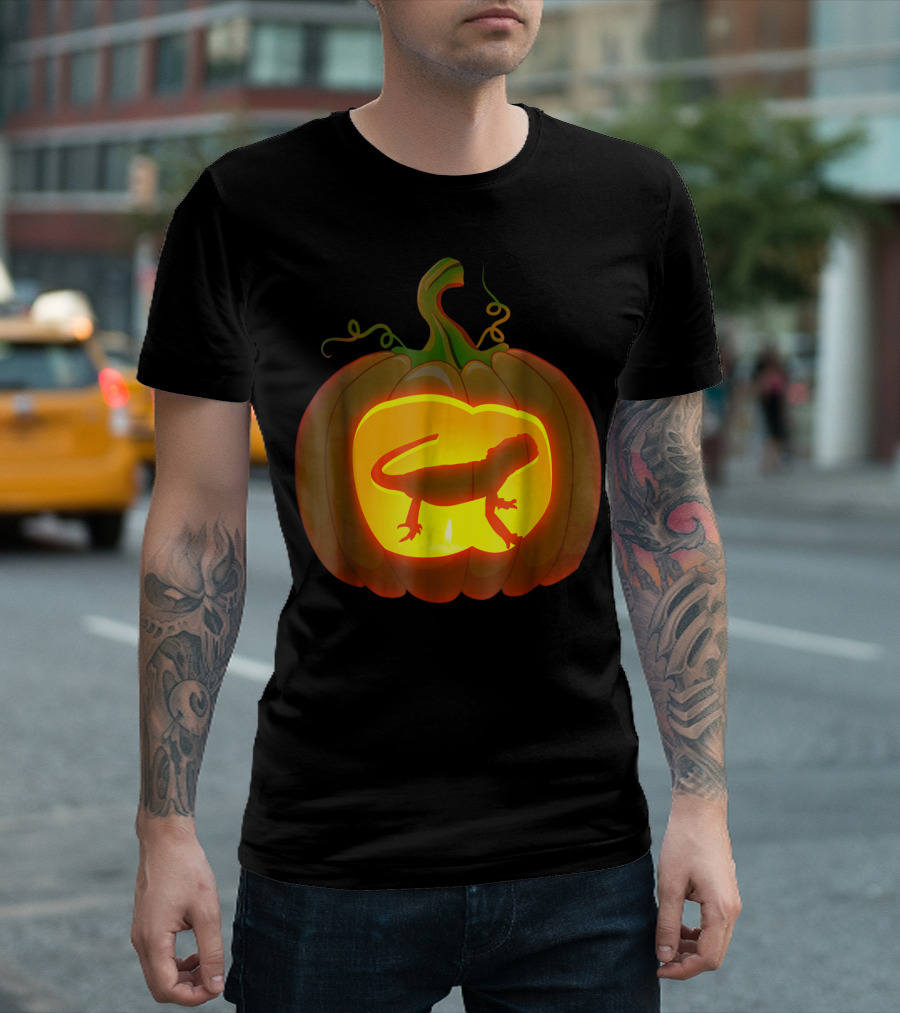 Bearded Dragon Carved Pumpkin Silhouette Halloween T-Shirt
