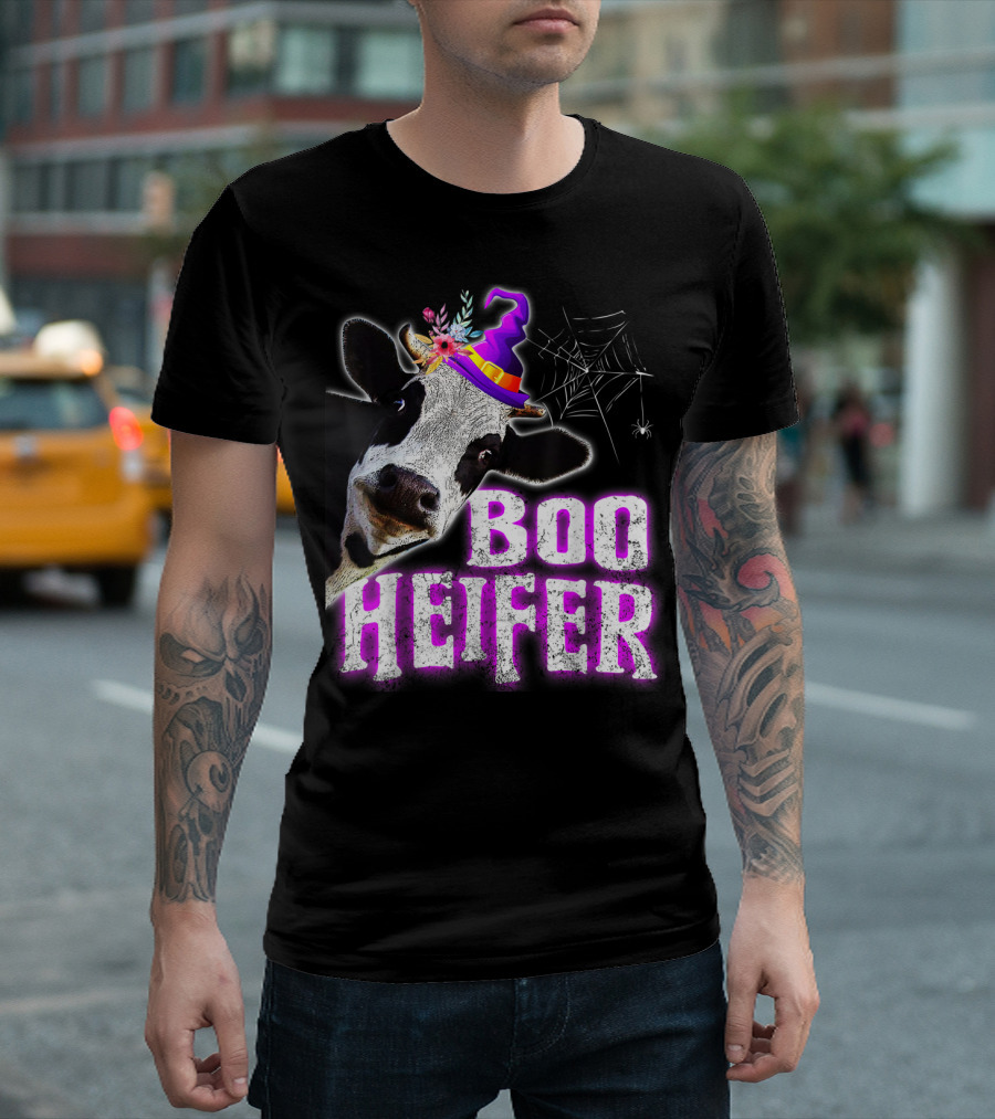 Cow Lover Boo Heifer Funny Halloween Farmer Witch Hat Spiderweb T-Shirt