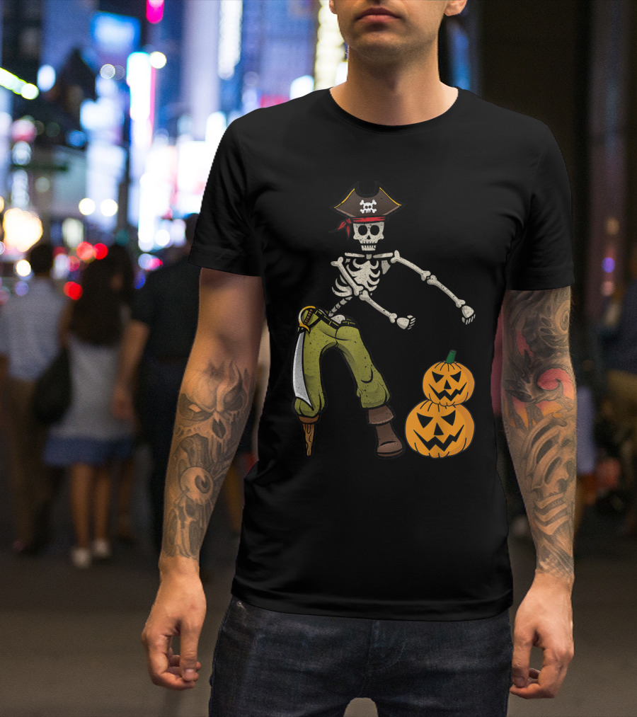 Skeleton Pirate Flossing With Halloween Pumpkins T-Shirt
