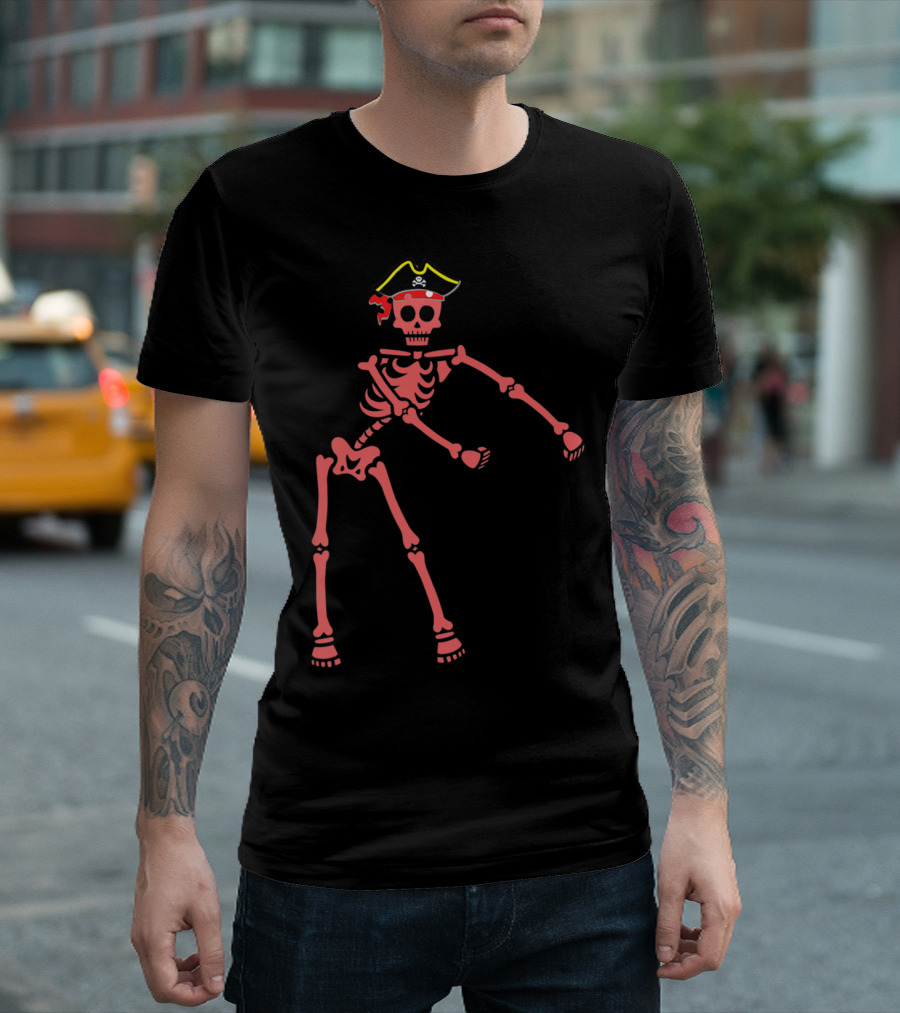 Flossing Pirate Skeleton With Tricorn Hat T-Shirt