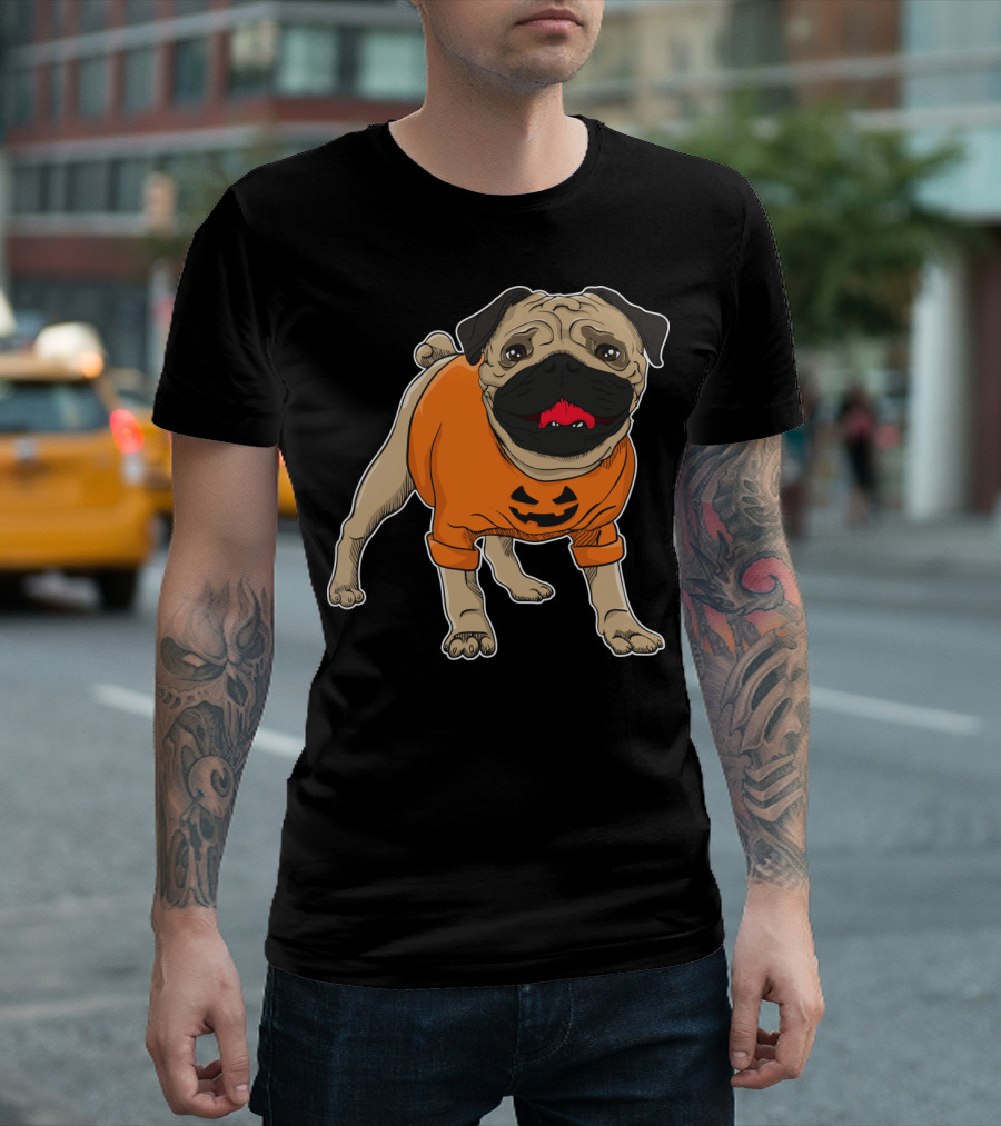 Funny Halloween Pug In Pumpkin Costume T-Shirt