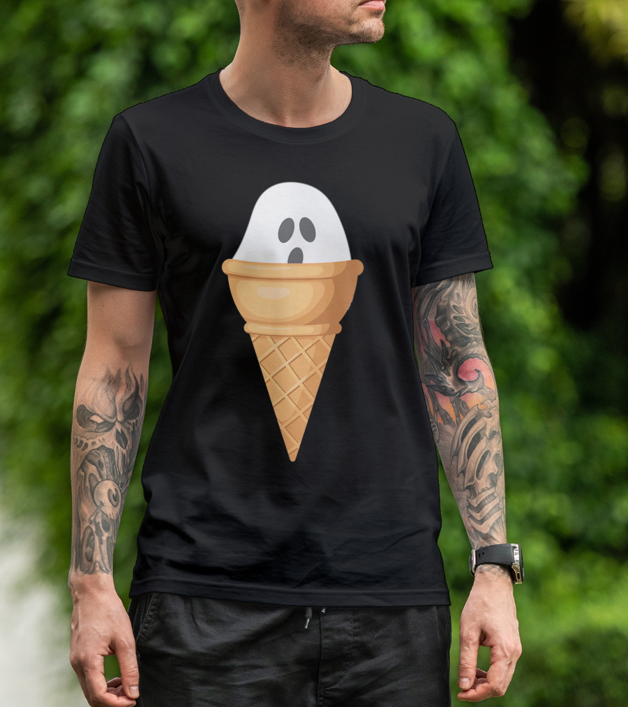 Funny Ghost In Ice Cream Cone Halloween I Scream Pun T-Shirt