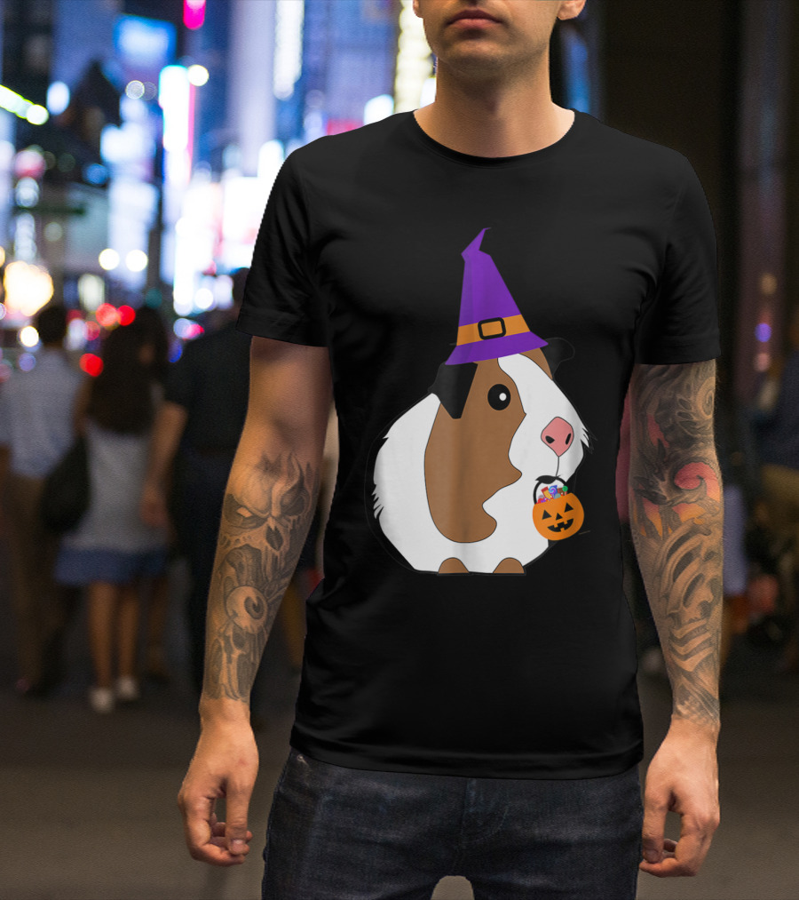 Guinea Pig Halloween Witch With Purple Hat And Pumpkin T-Shirt