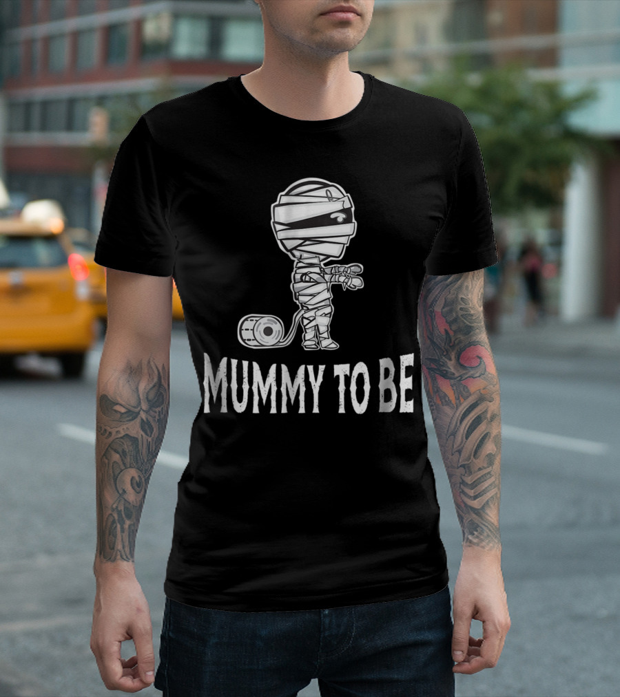Halloween Pregnancy Announcement Mummy To Be Baby Announcement T-Shirt