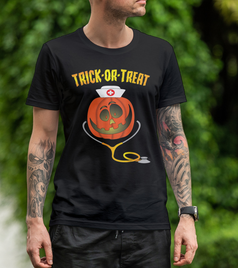 Trick Or Treat Pumpkin Nurse Halloween Stethoscope T-Shirt