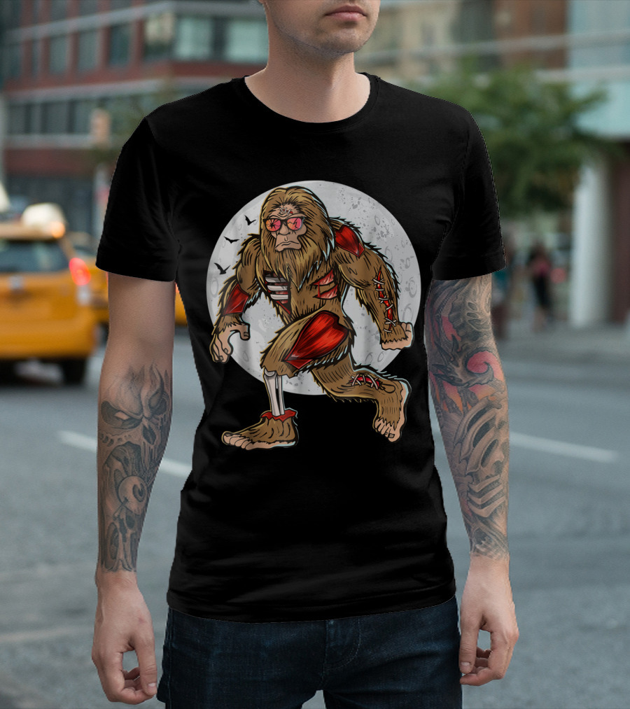 Bigfoot Sasquatch Zombie Halloween Moon Background T-Shirt