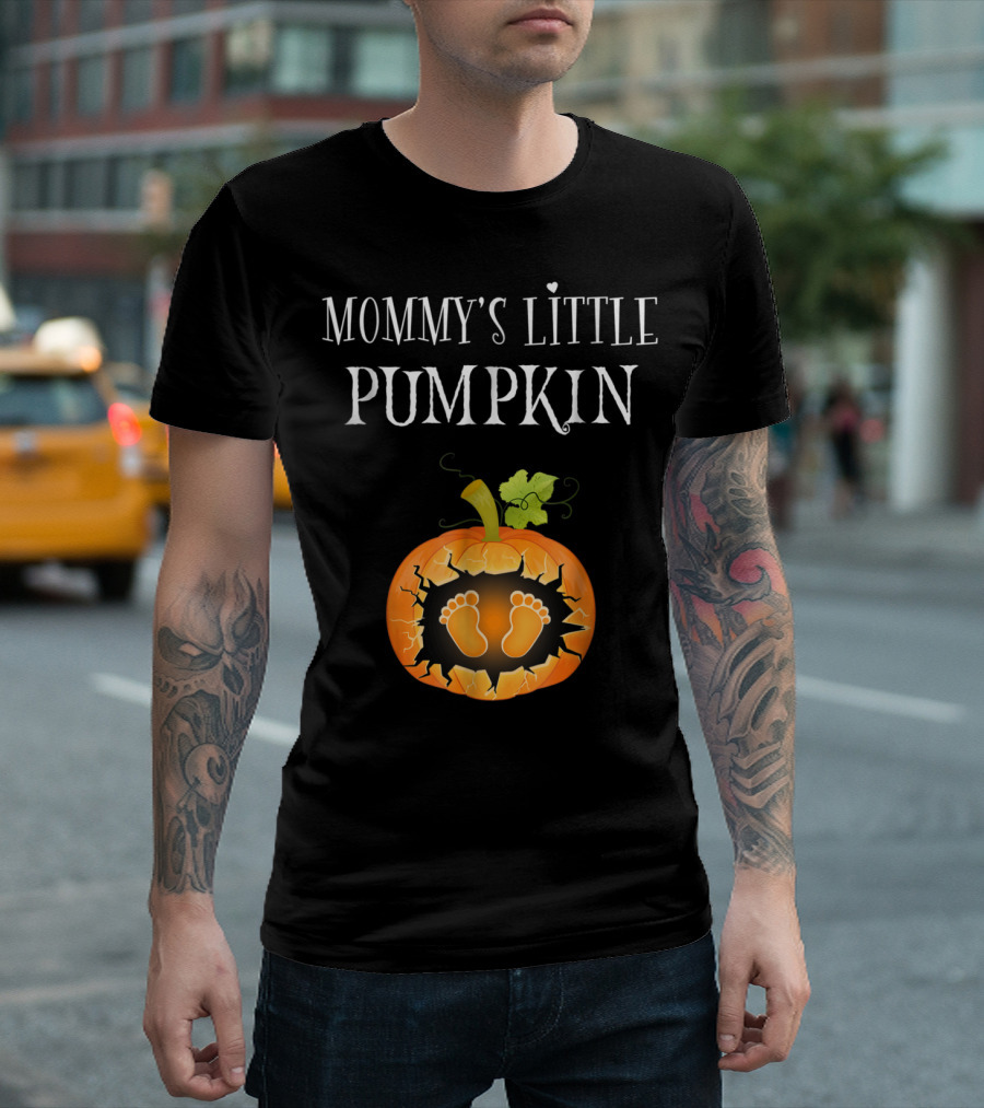 Mommy's Little Pumpkin Footprints Pregnancy Announcement T-Shirt