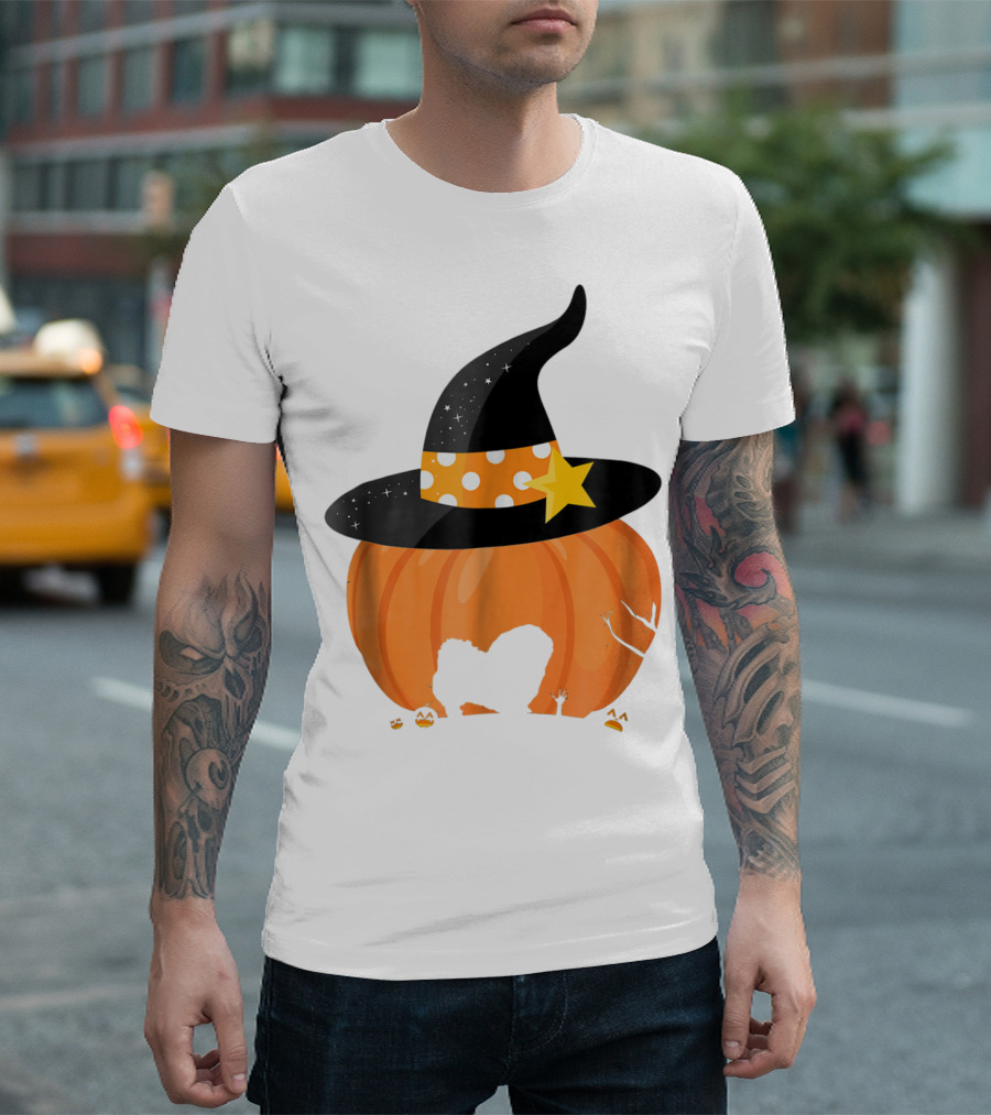 Pekingese Dog In Pumpkin Witch Hat Halloween T-Shirt