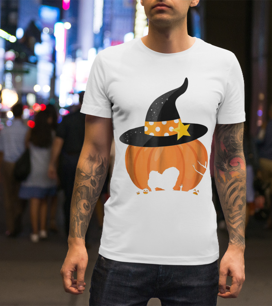 Pekingese Dog In Pumpkin Witch Hat Halloween T-Shirt