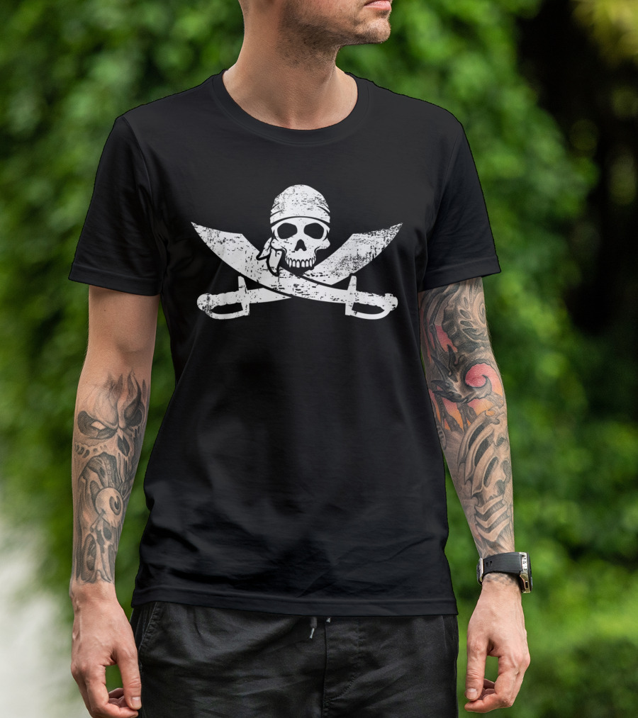 Pirate Flag Jolly Roger Skull Crossed Swords Calico Jack T-Shirt