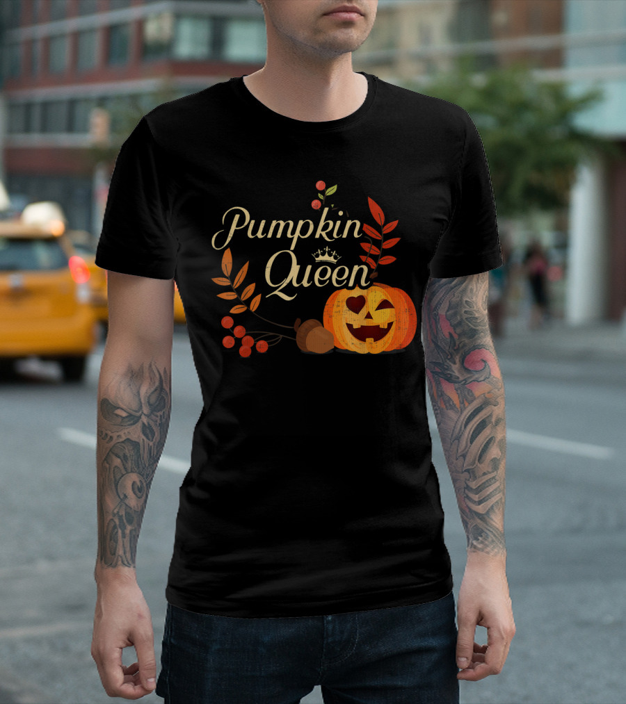 Pumpkin Queen Autumn Crowned Jack-O'-Lantern With Acorns And Berries T-Shirt