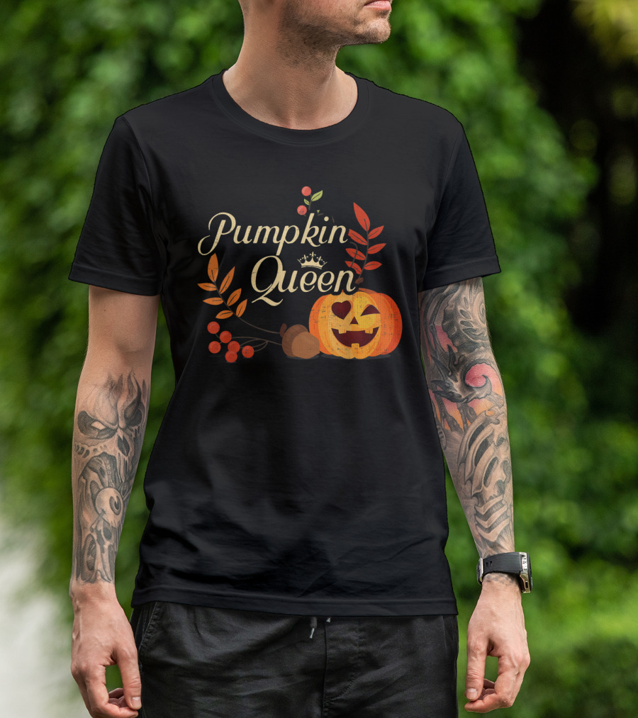 Pumpkin Queen Autumn Crowned Jack-O'-Lantern With Acorns And Berries T-Shirt