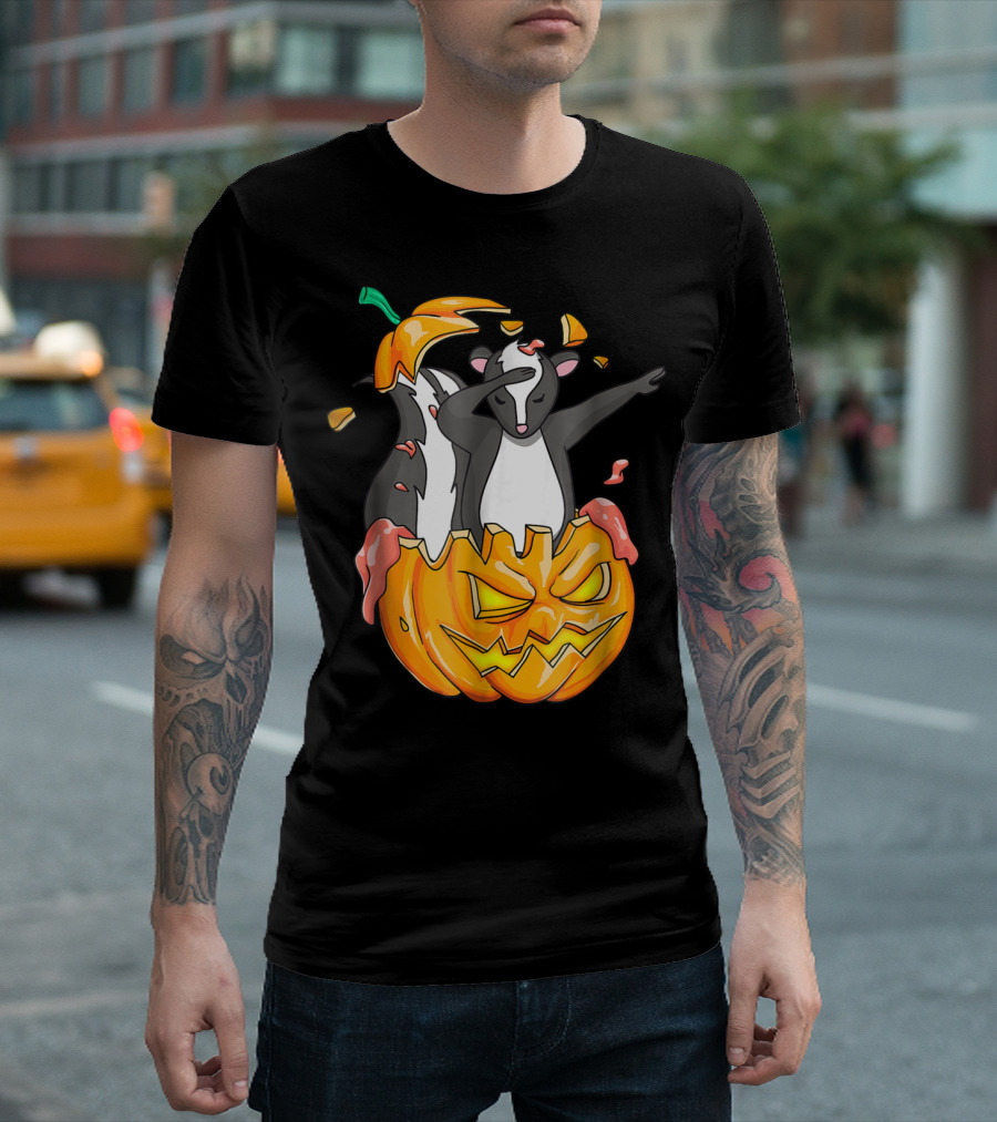 Skunk Dabbing Halloween Pumpkin Dab Funny Spooky T-Shirt
