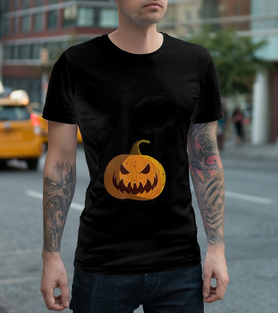Vintage Halloween Night with Scary Jack O Lantern and Flying Bats T-Shirt