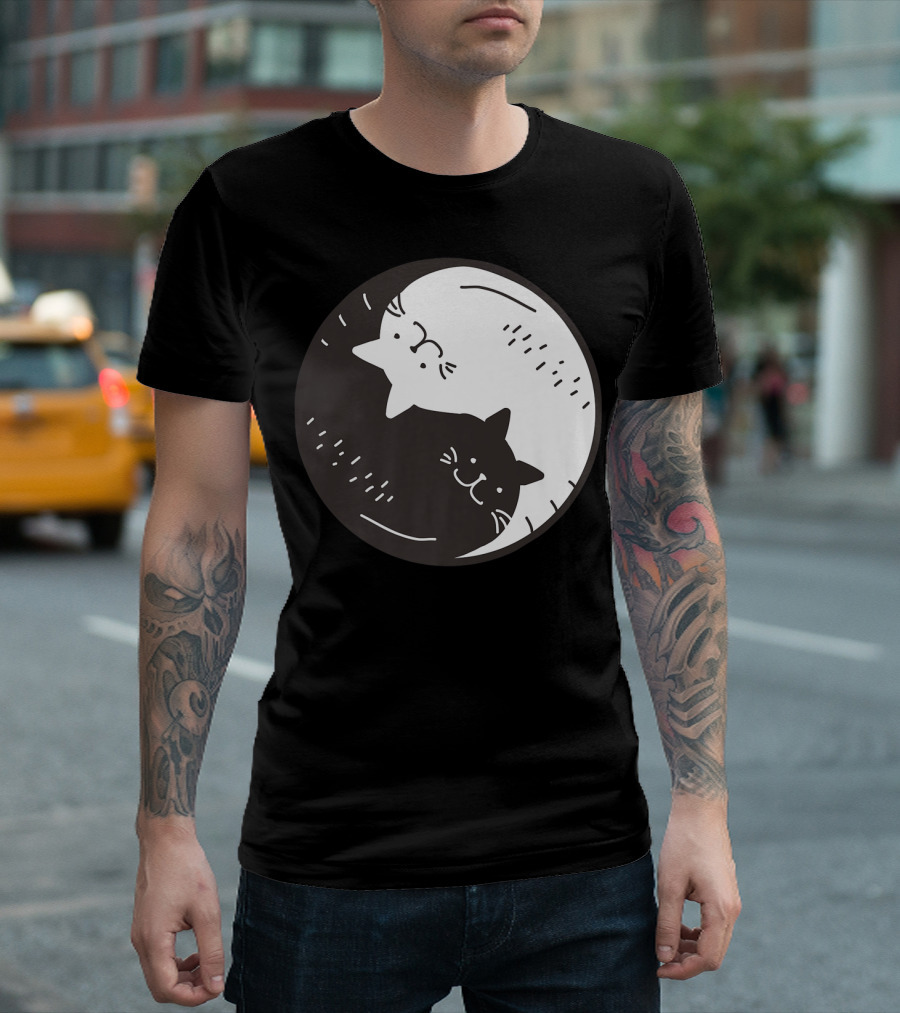 Yin Yang Cats Halloween Christmas Funny Cool Circle T-Shirt