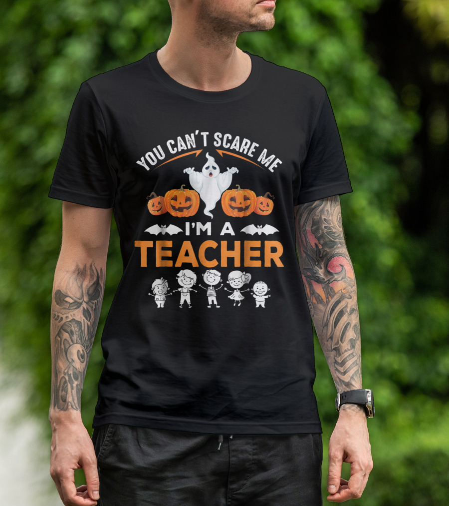 You Can't Scare Me I'm A Teacher Halloween Ghost Pumpkins Bats Kids T-Shirt