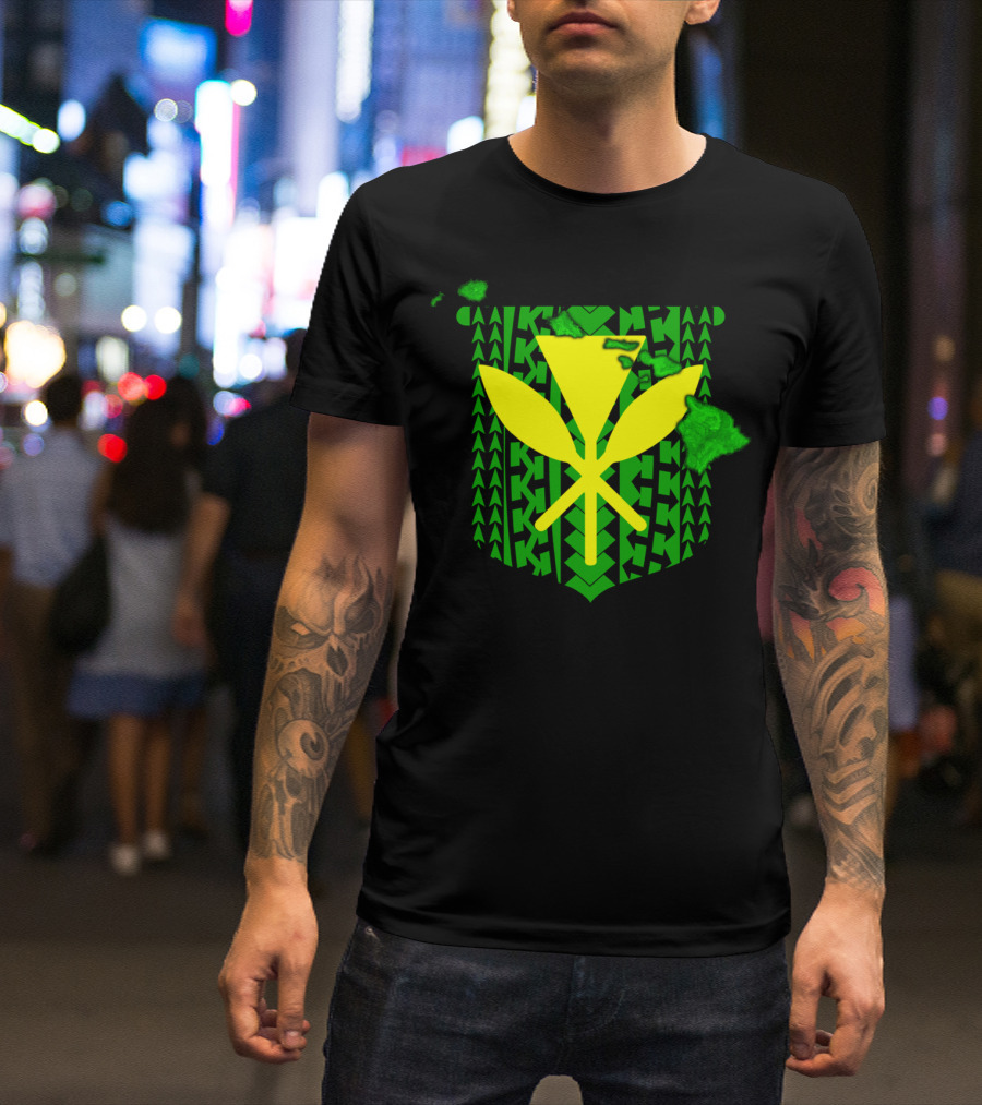 Tribal Kanaka Maoli Hawaiian Islands Shield With Green And Yellow T-Shirt
