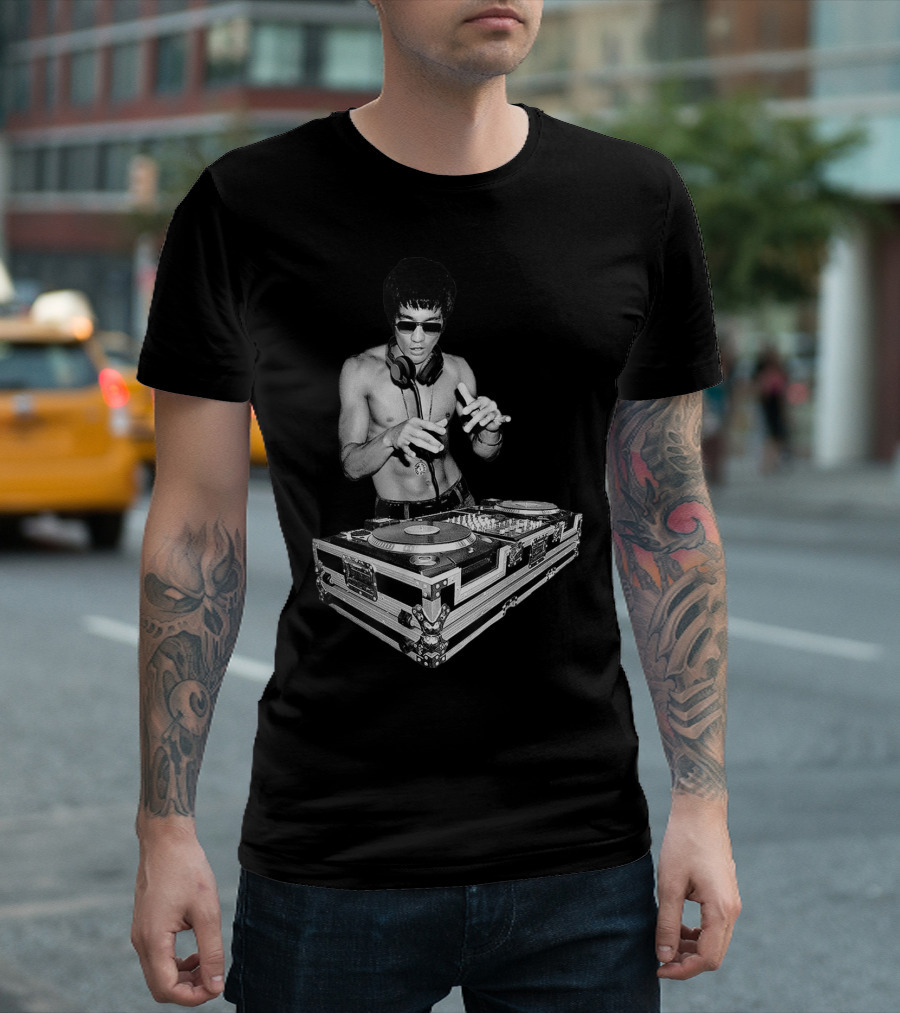 Dj Master Bruce Mixmaster Bruce Deejaying On Turntables T-Shirt