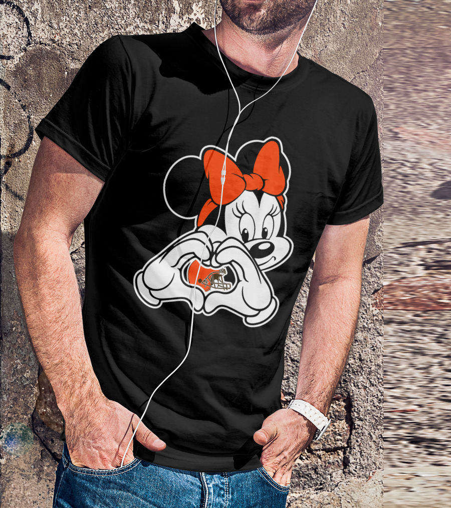 Cleveland Browns Minnie Mouse Heart Hands Football Helmet T-Shirt