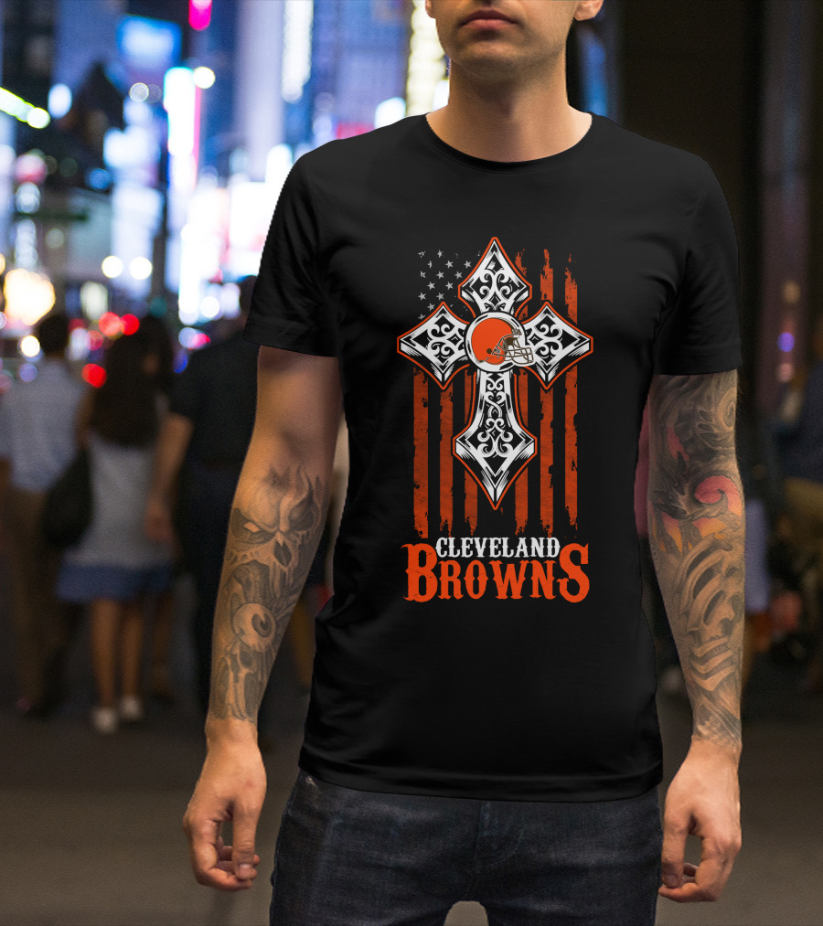 Cleveland Browns Cross And Helmet American Flag T-Shirt