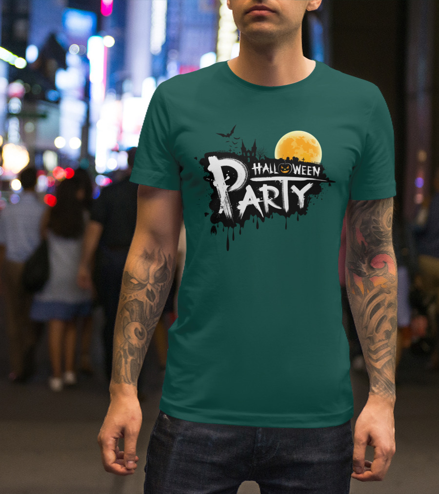 Halloween Party Moonlit Haunted House And Bats T-Shirt
