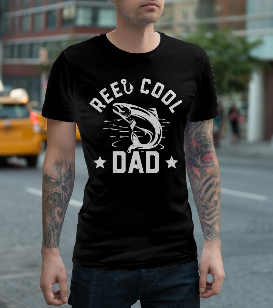 Reel Cool Dad Fishing Humor Hook and Fish Star T-Shirt