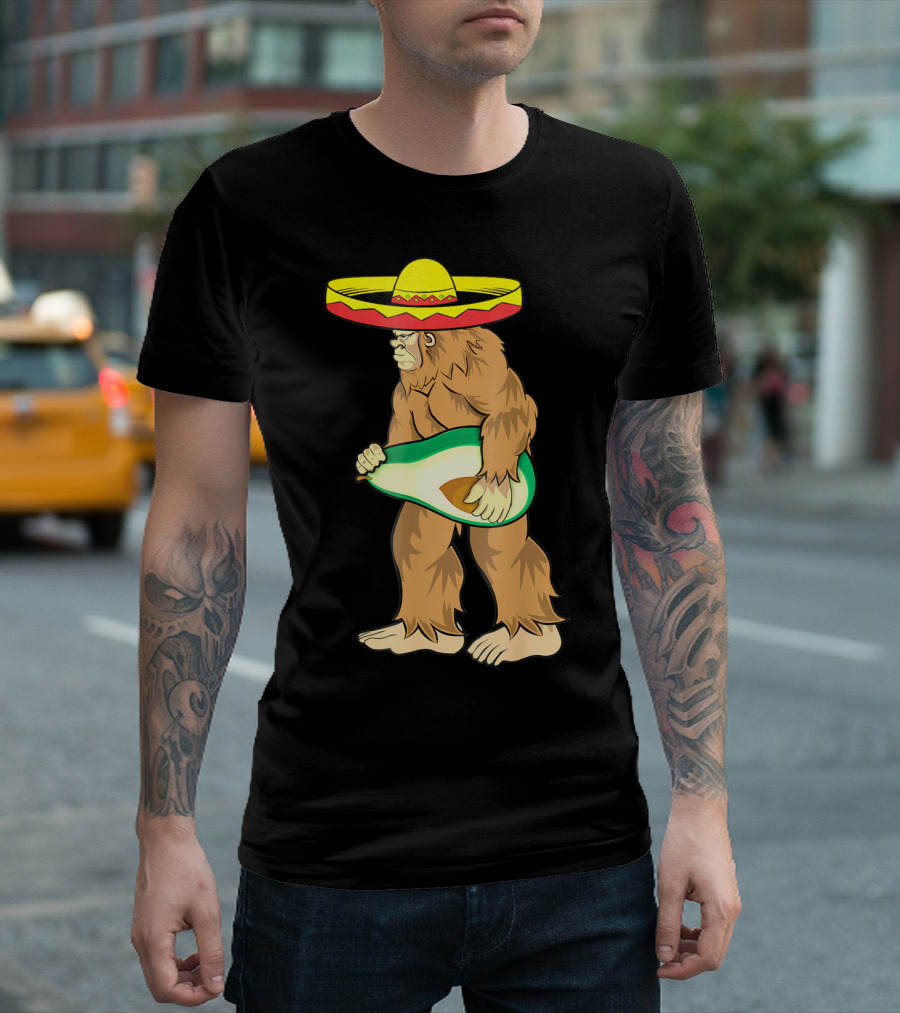 Bigfoot Wearing Sombrero Holding Avocado Cinco de Mayo Sasquatch T-Shirt
