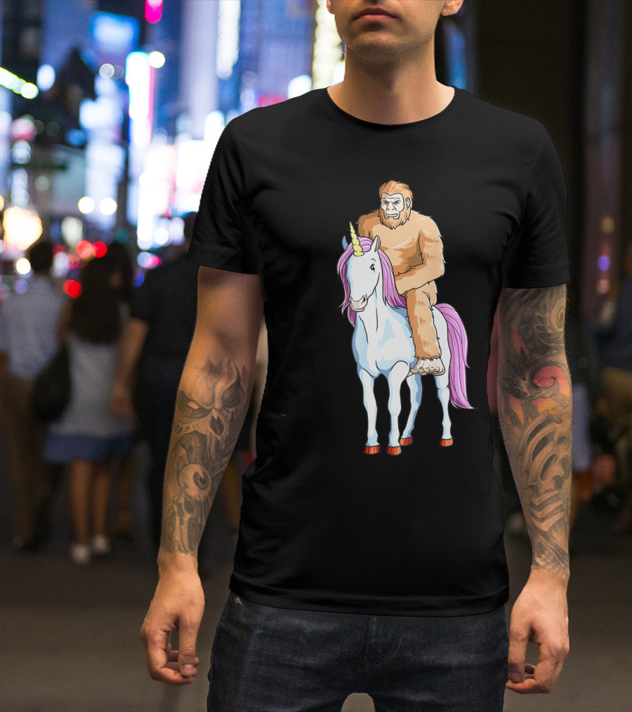 Bigfoot Sasquatch Riding Unicorn Mythical Creature Adventure T-Shirt