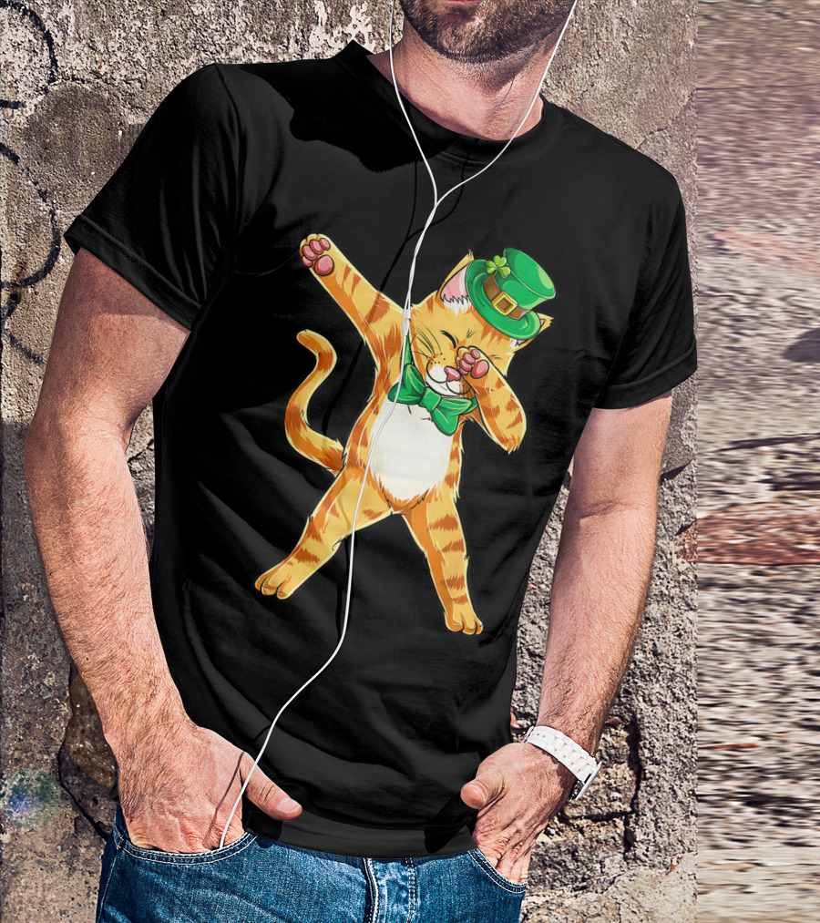 Dabbing Cat St Patricks Day Green Bow Tie Leprechaun Hat T-Shirt