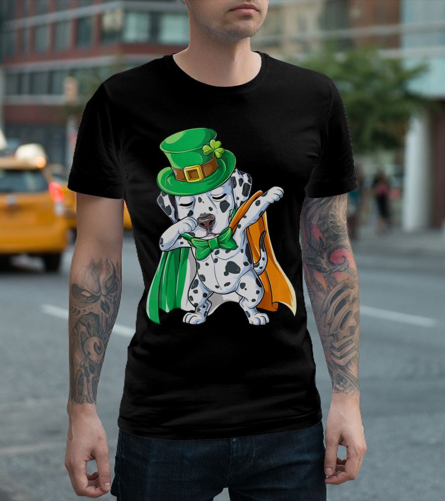 Dabbing Dalmatian St Patricks Day Leprechaun Irish Dog With Green Hat And Cape T-Shirt