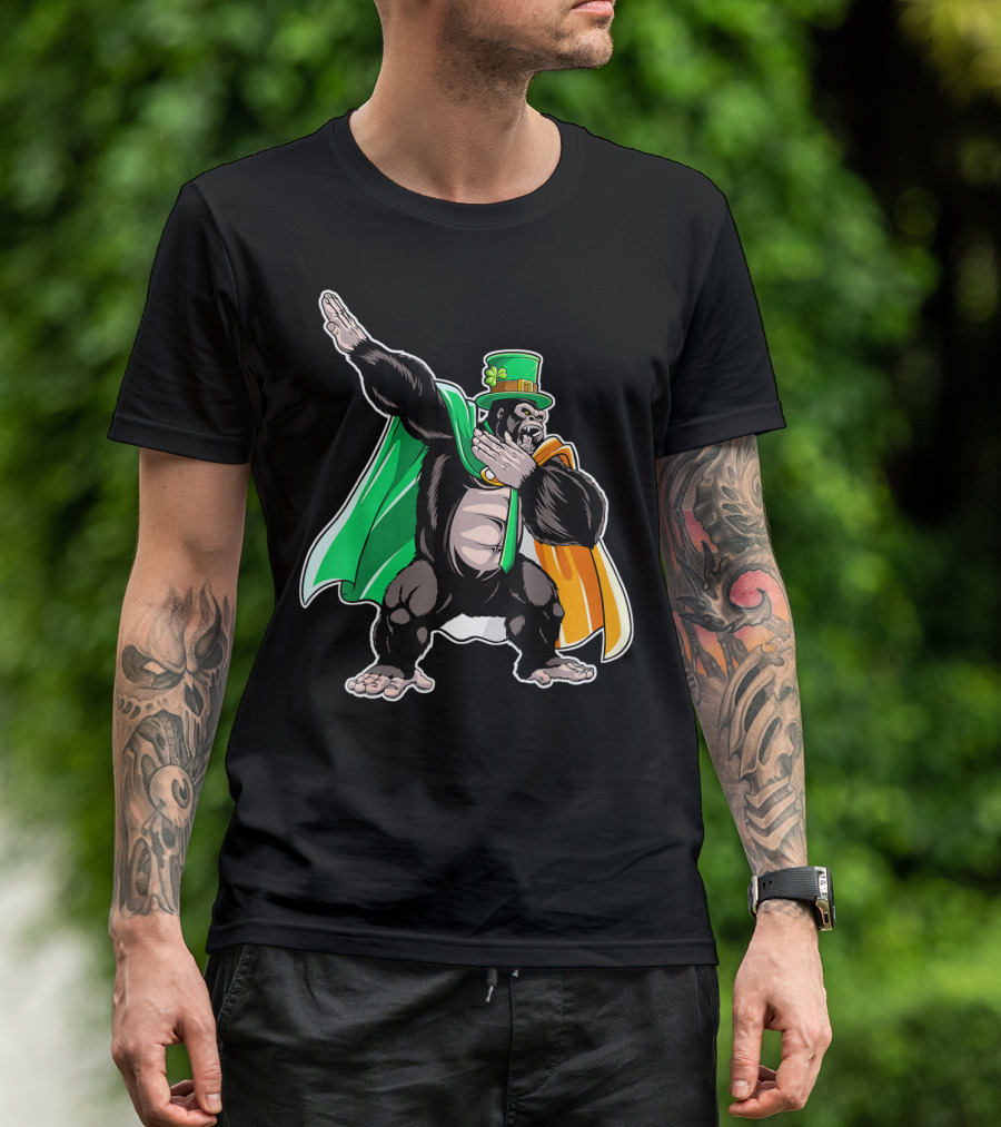 Dabbing Gorilla St Patricks Day Men Leprechaun Irish Cape T-Shirt