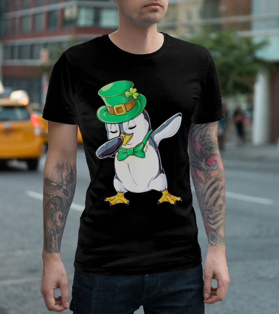 Dabbing Penguin St Patricks Day Leprechaun Hat And Bow Tie T-Shirt