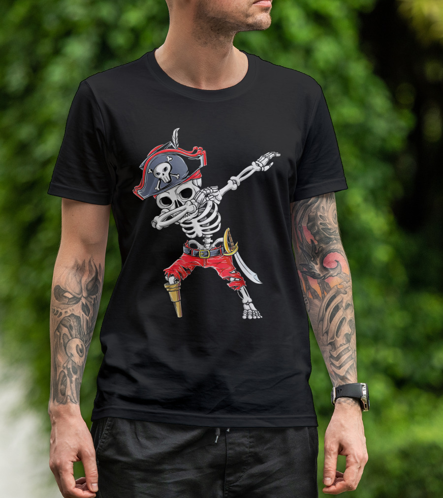 Dabbing Skeleton Pirate Kids Halloween Jolly Roger T-Shirt