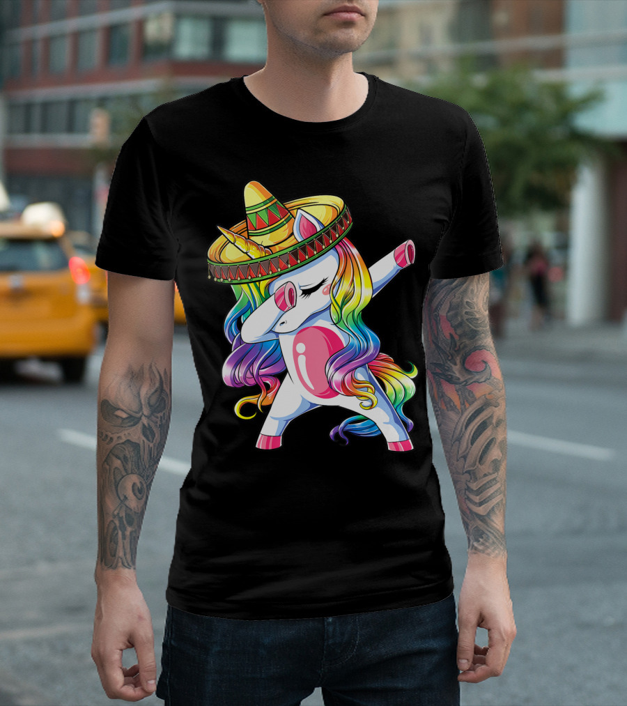 Funny Dabbing Unicorn Rainbow Sombrero Cinco de Mayo Women T-Shirt