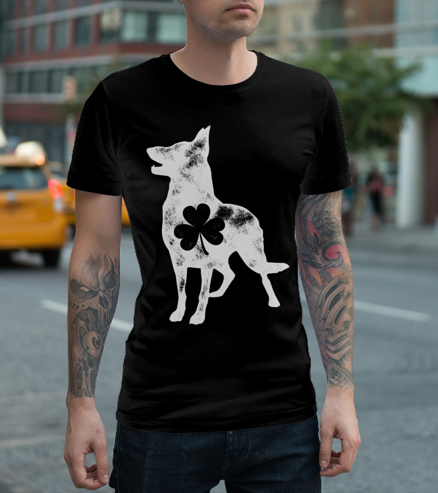 German Shepherd Dog with Shamrock St Patricks Day Men T-Shirt